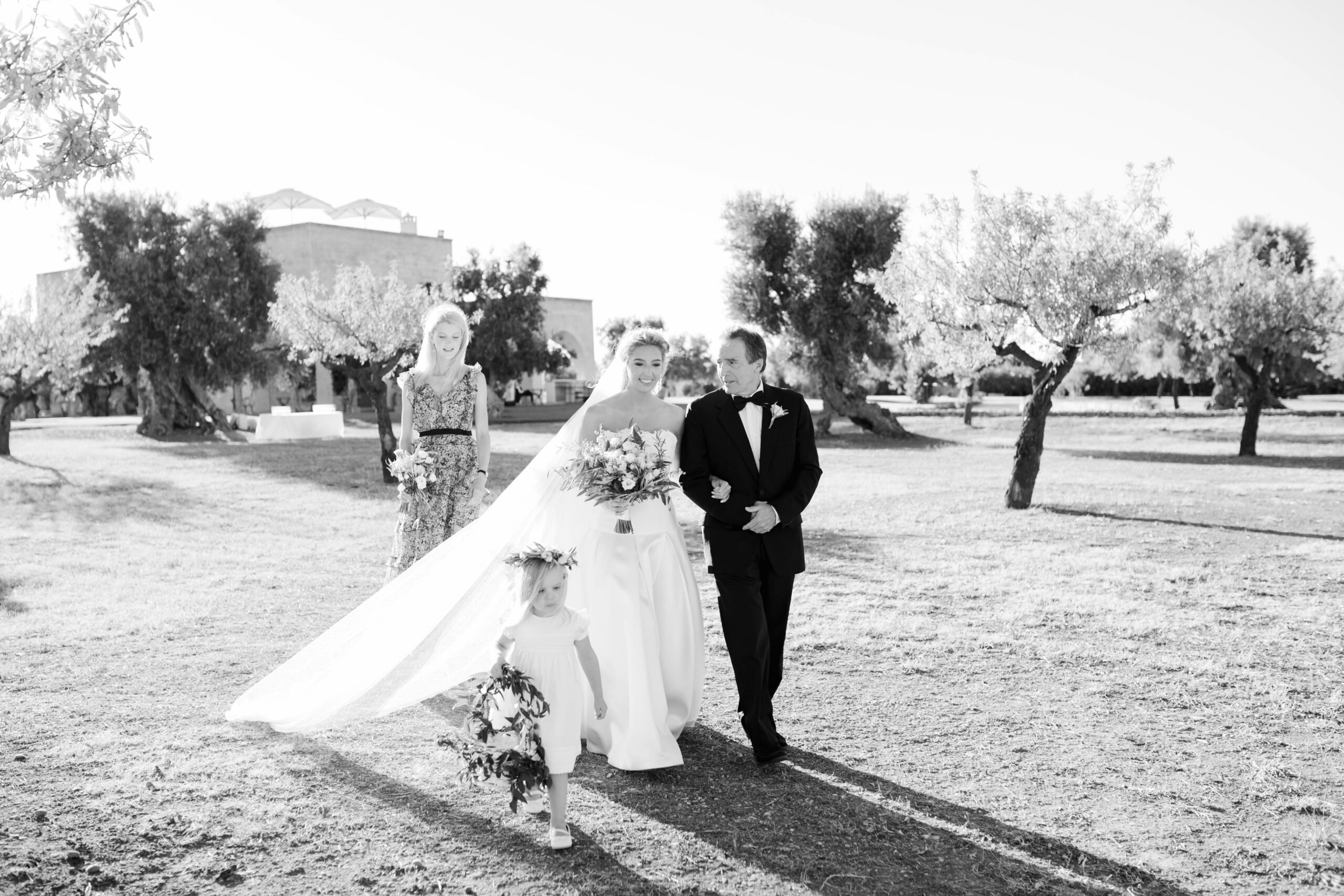 This beautiful wedding took place in Abbazia San Pietro in Valle, nestled in the hills of Umbria near Terni, Italy. 