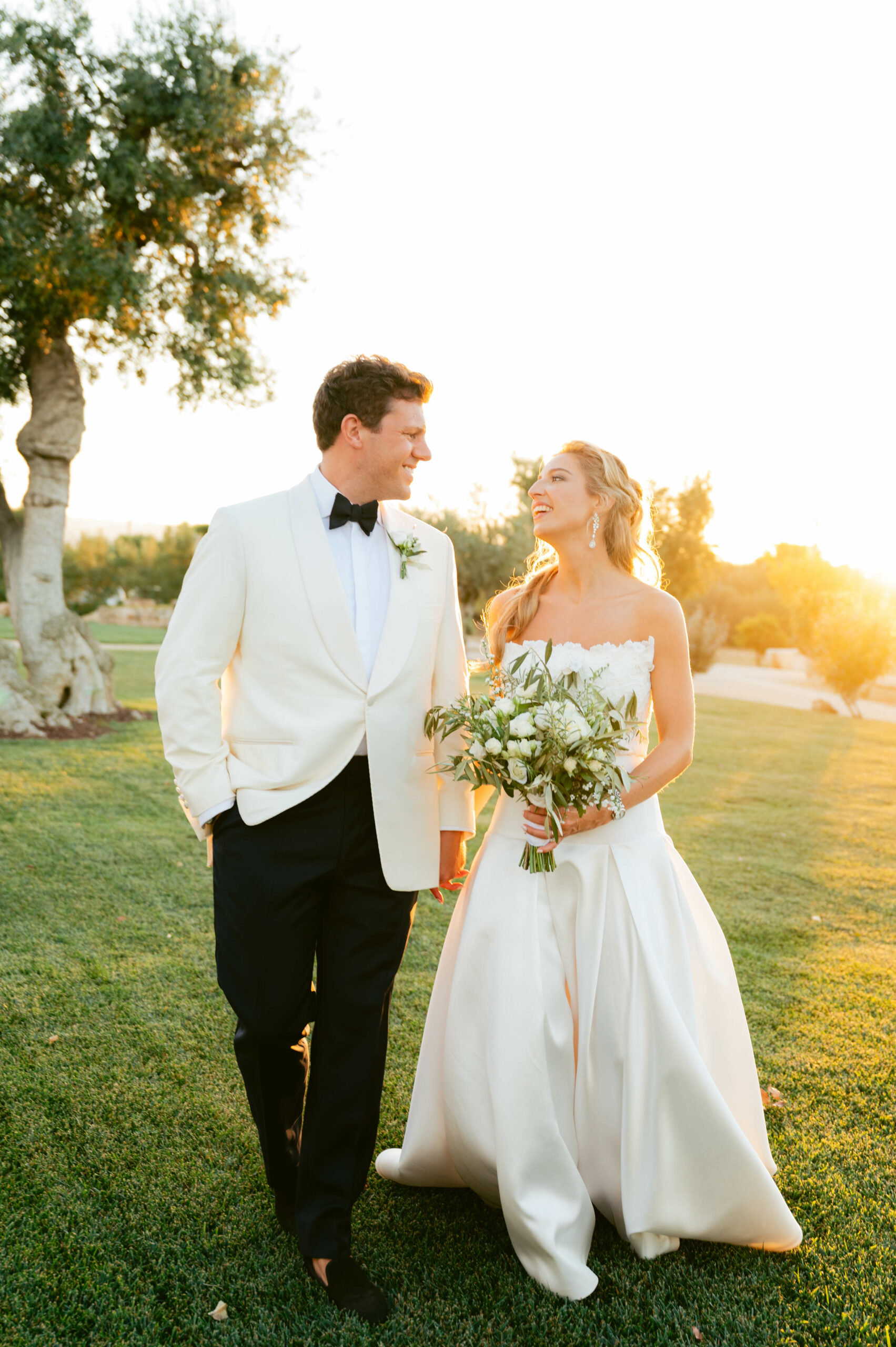 This beautiful wedding took place in Abbazia San Pietro in Valle, nestled in the hills of Umbria near Terni, Italy. 