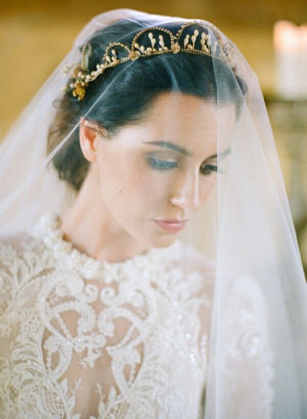 Crown/Tiara Veil - This style works well both with an up-do or with soft romantic curls. | www.rossiniweddings.com