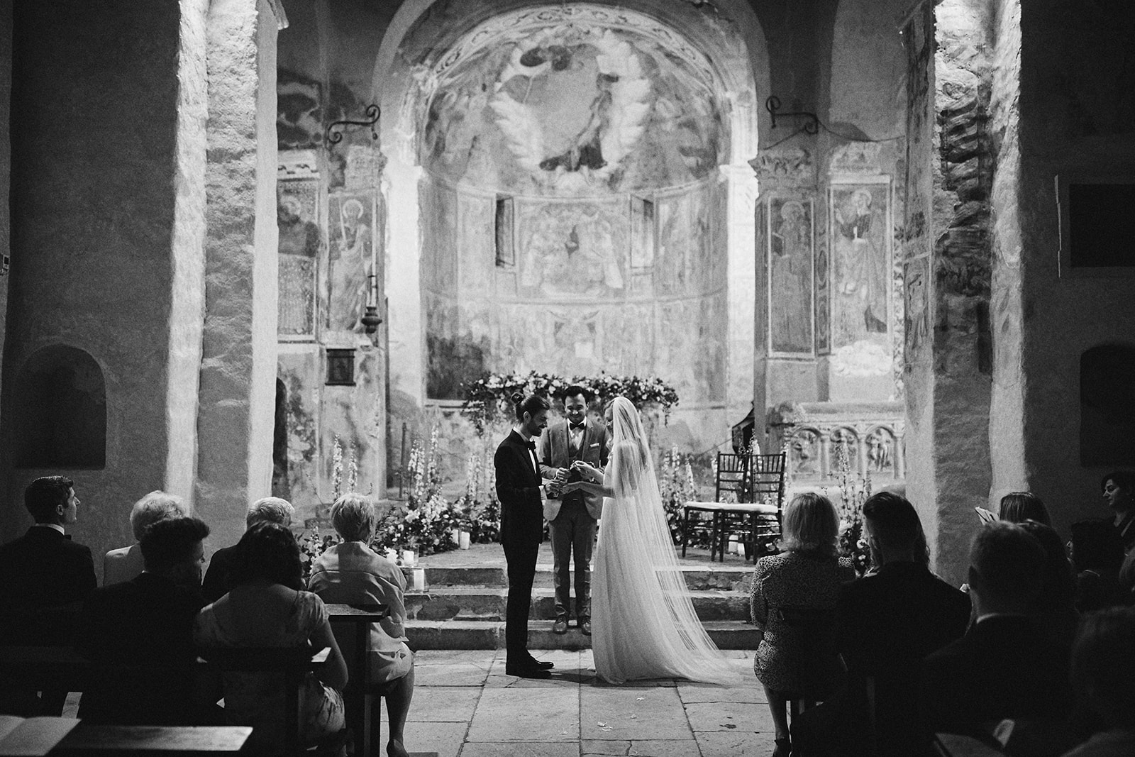 This beautiful wedding took place in Abbazia San Pietro in Valle, nestled in the hills of Umbria near Terni, Italy. 