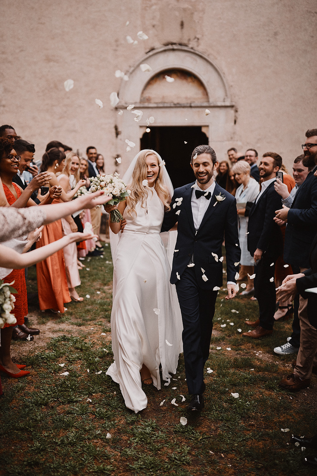 This beautiful wedding took place in Abbazia San Pietro in Valle, nestled in the hills of Umbria near Terni, Italy. 