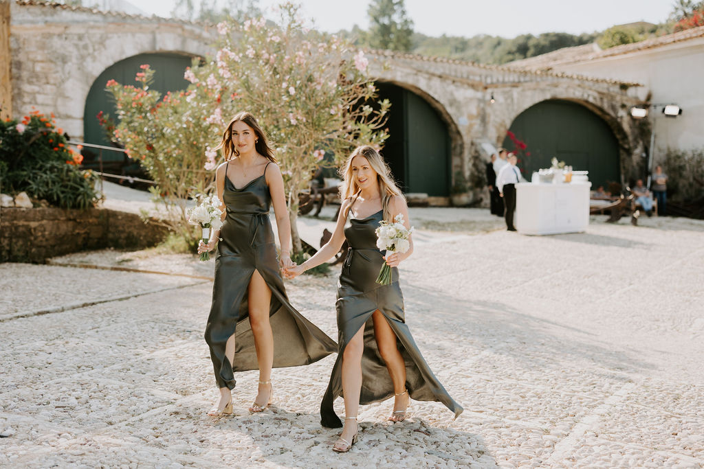 This beautiful wedding took place in Abbazia San Pietro in Valle, nestled in the hills of Umbria near Terni, Italy. 