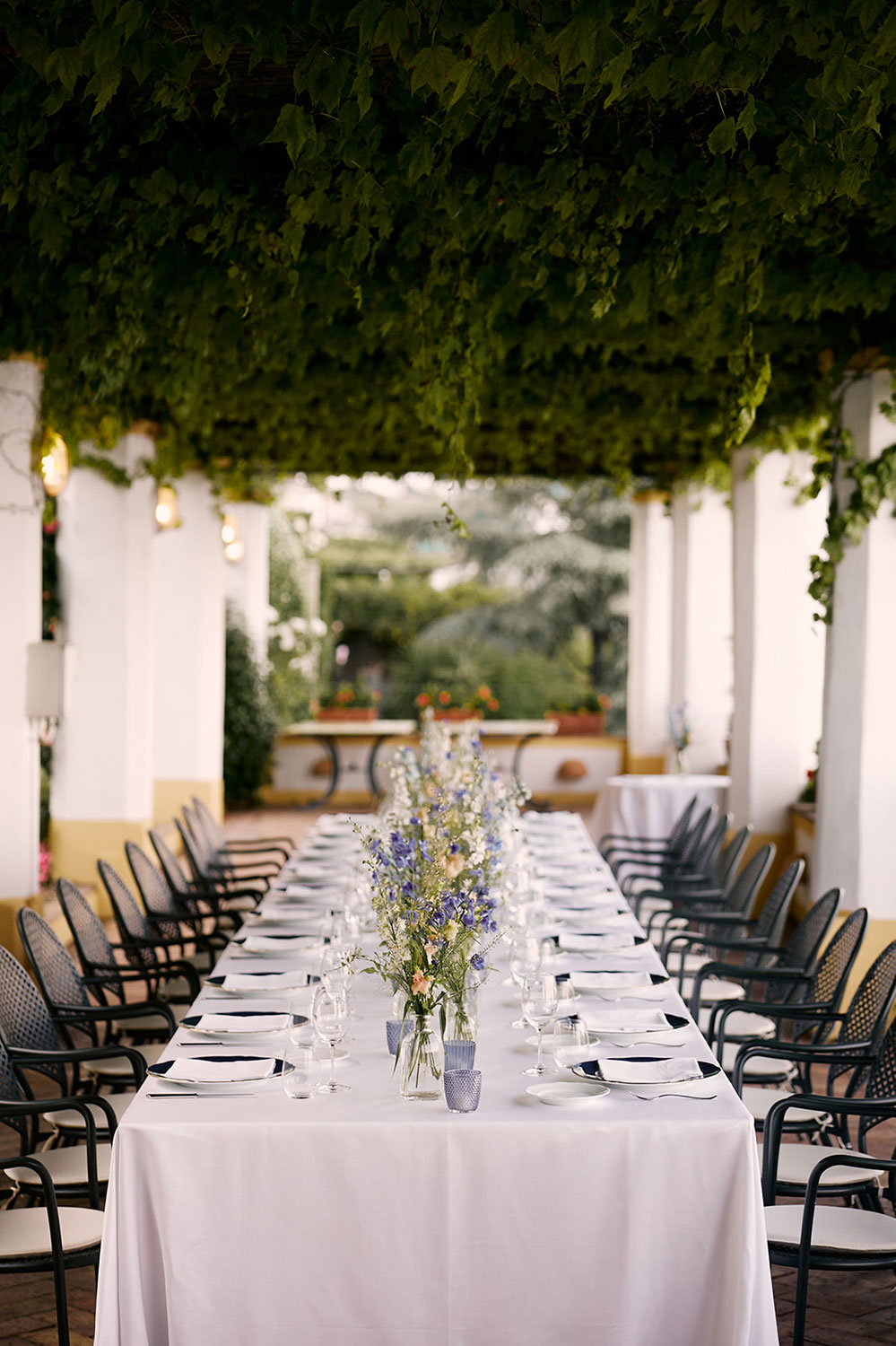 This beautiful wedding took place in Abbazia San Pietro in Valle, nestled in the hills of Umbria near Terni, Italy. 